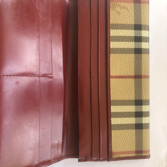 Burberry Wallet - Picture 3 of 7
